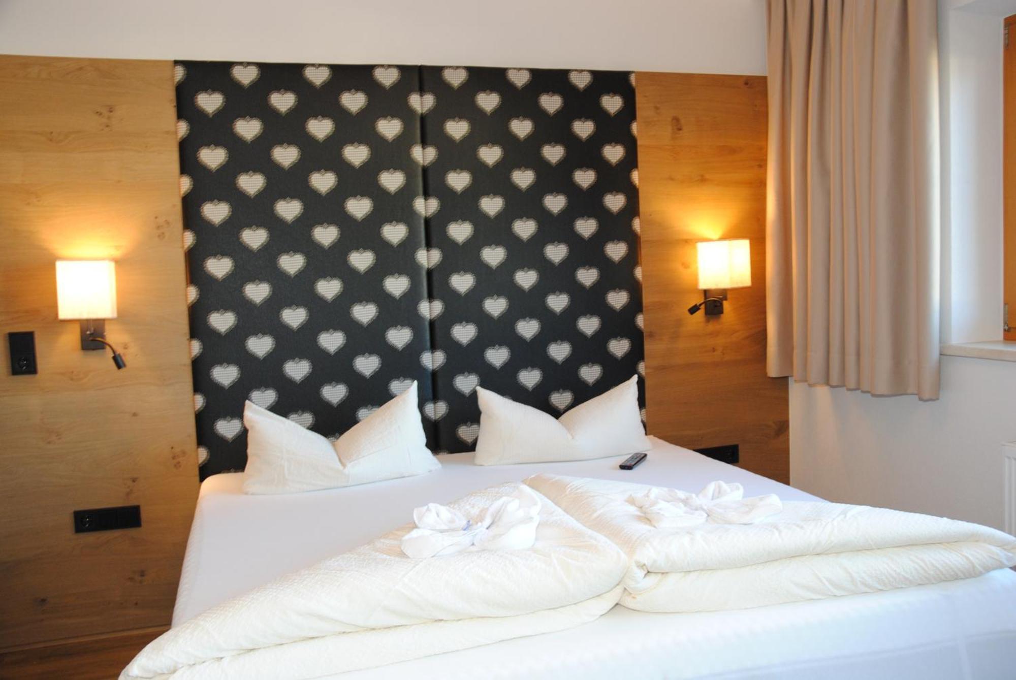 Resort Schrofenblick Mayrhofen Exterior photo